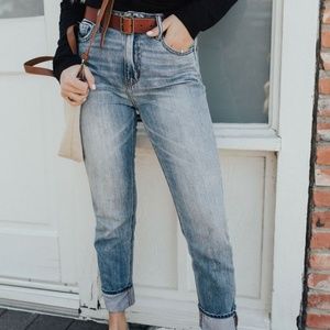 NWT Carly Jean Los Angeles Linden High Rise Jeans